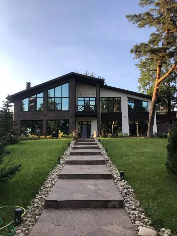 Коттедж в Саратовская область, Саратов ш. Усть-курдюмское (390 м) - Фото 1