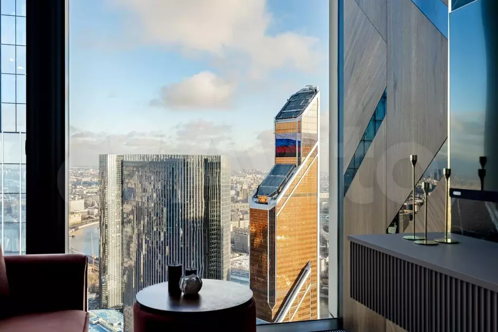 Апартаменты-студия, 40 м, 65/78 эт. - Фото 1