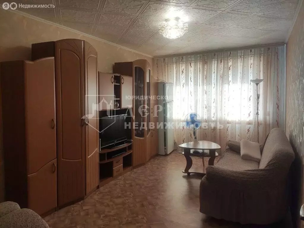 2-комнатная квартира: Междуреченск, Кузнецкая улица, 30 (48 м) - Фото 1