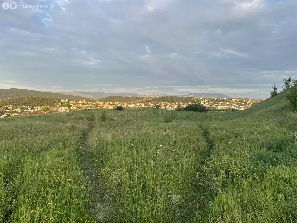 Участок в Симферополь, улица Олега Кошевого (18 м) - Фото 0