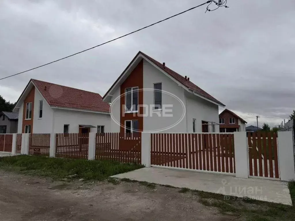 Дом в Калининградская область, Гурьевский муниципальный округ, пос. ... - Фото 1