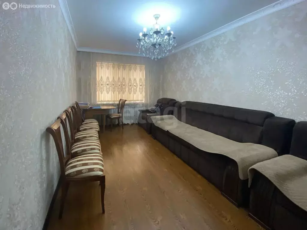 3-комнатная квартира: Нальчик, Кабардинская улица, 212 (65.8 м) - Фото 1