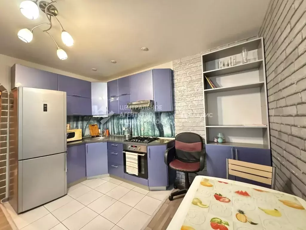 1-к кв. Рязанская область, Рязань ул. Сельских Строителей, 6к5 (42.2 ... - Фото 1