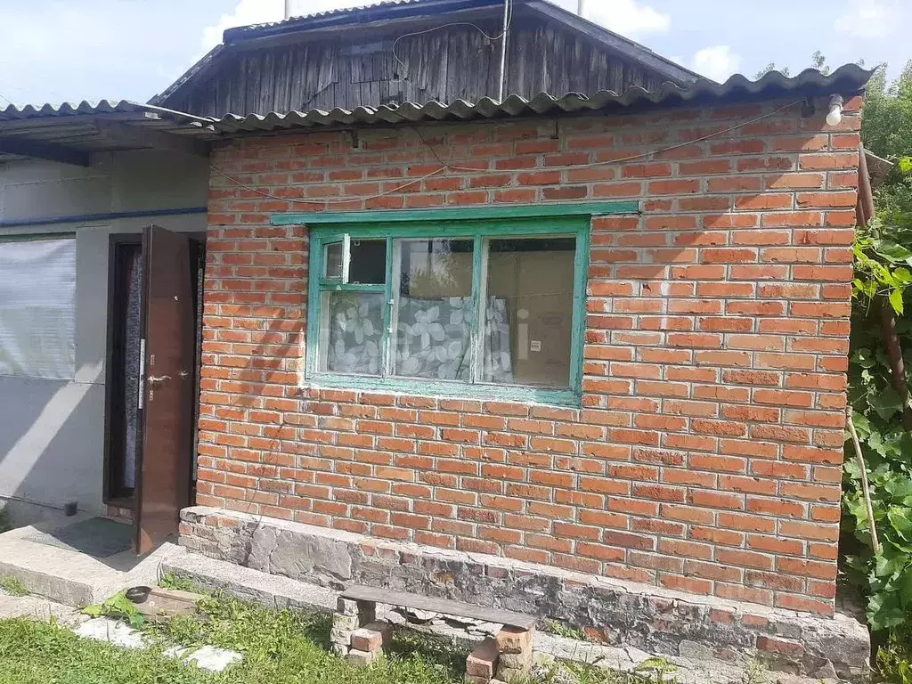 Дом в Белгородская область, Валуйский муниципальный округ, пос. Рощино ... - Фото 1