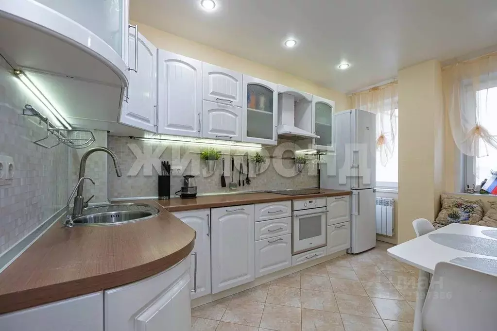 3-к кв. Новосибирская область, Новосибирск ул. Петухова, 99/2 (76.0 м) - Фото 2