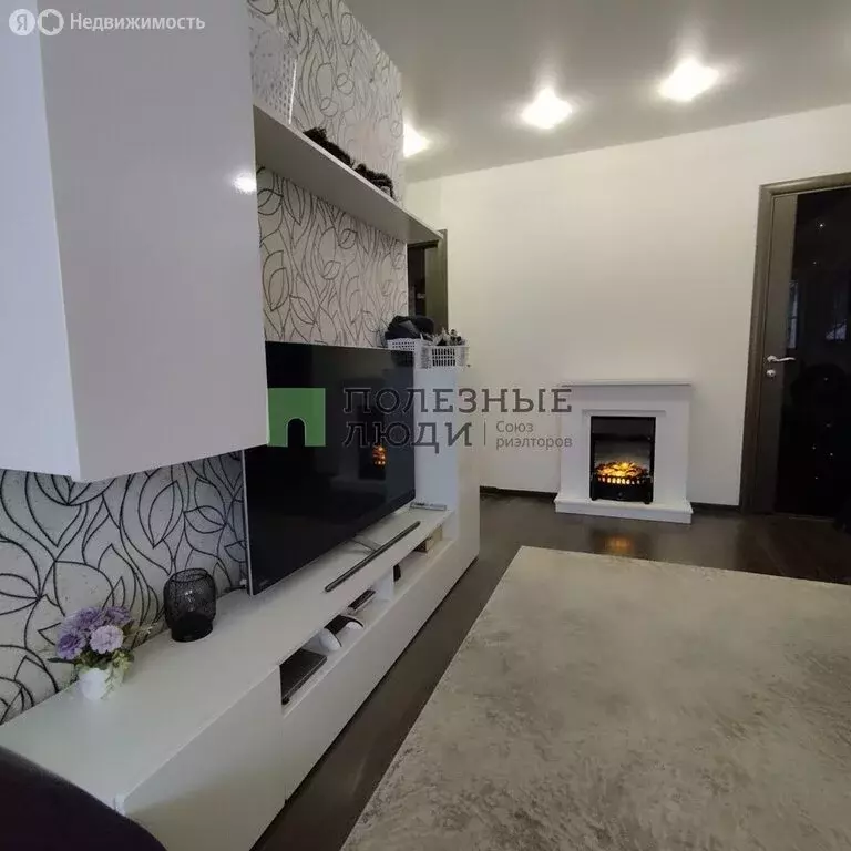 3-комнатная квартира: Ижевск, улица 9 Января, 245 (61.3 м) - Фото 2