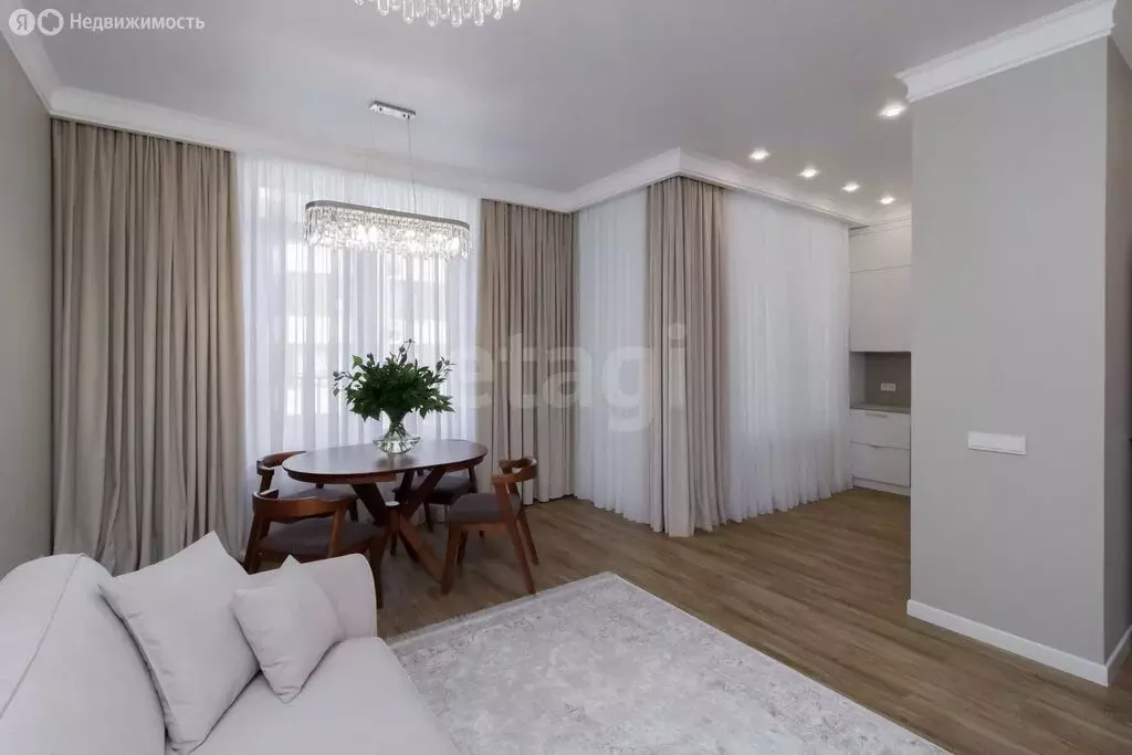 1-комнатная квартира: Тюмень, улица Федюнинского, 30к8 (60.2 м) - Фото 2