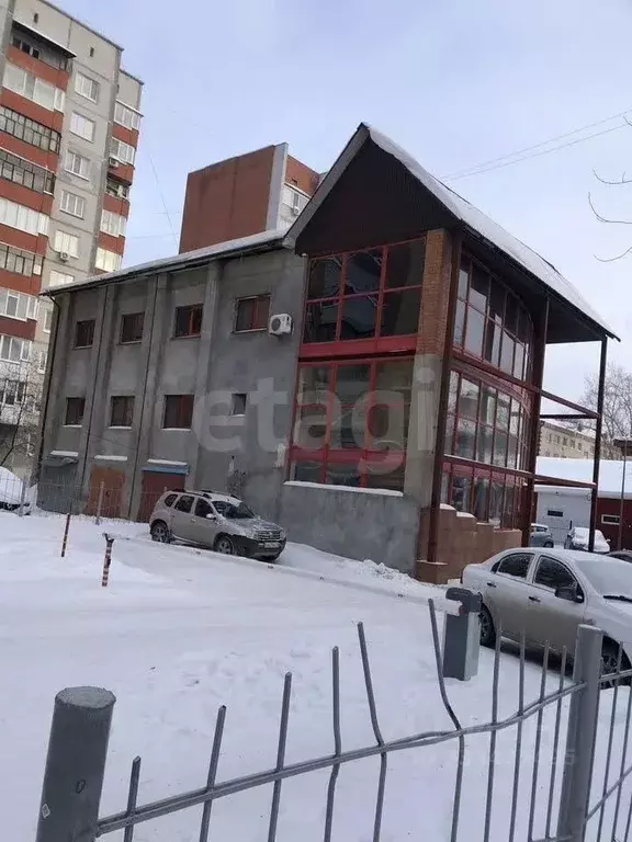 Помещение свободного назначения в Тюменская область, Тюмень ул. 50 лет ... - Фото 1
