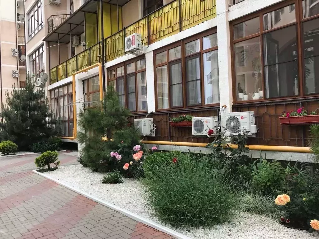 2-к кв. Краснодарский край, Геленджик Крымская ул., 19к2 (60.7 м) - Фото 1