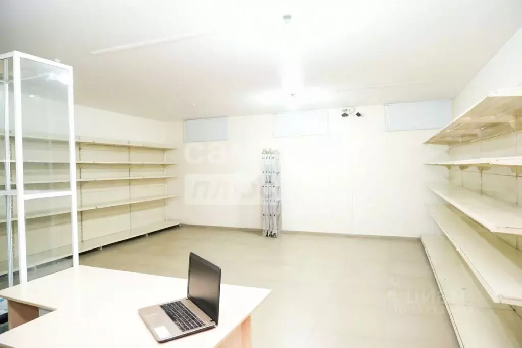 Торговая площадь в Краснодарский край, Горячий Ключ ул. Кириченко (90 ... - Фото 1