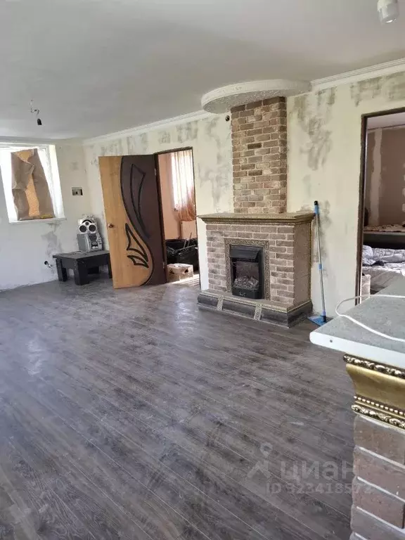 Дом в Адыгея, Тахтамукайский район, Яблоновский пгт Нефтеперегонная ... - Фото 1