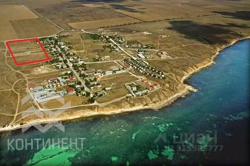 Участок в Крым, Черноморский район, Окуневское с/пос, с. Марьино ул. ... - Фото 0