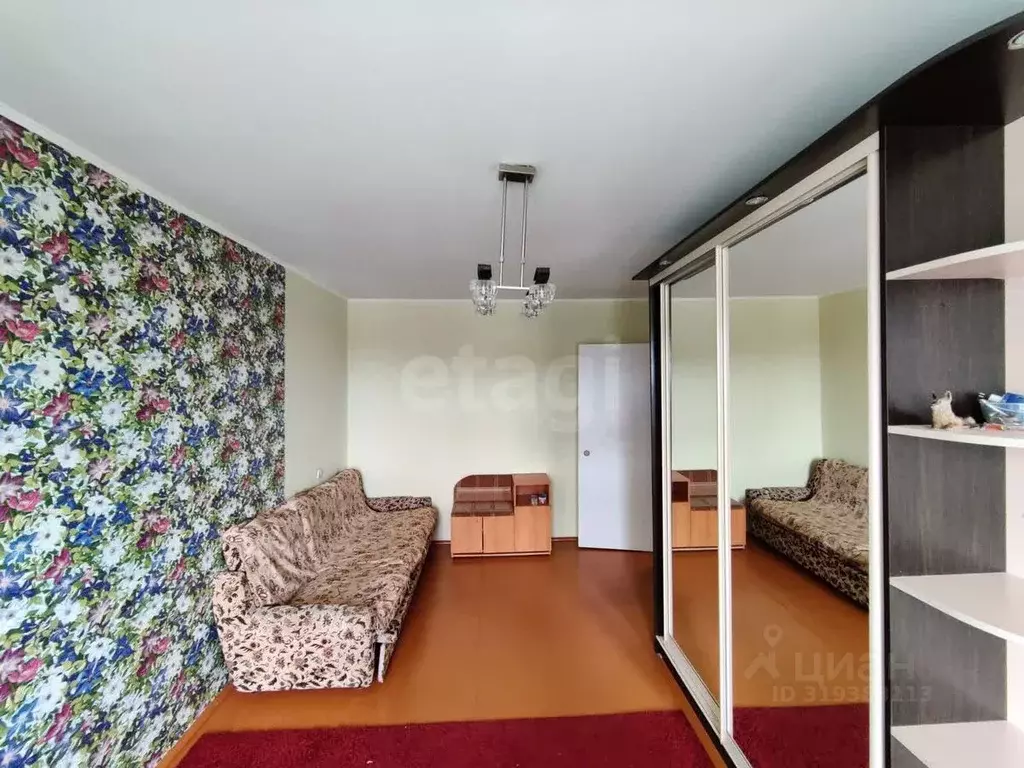 3-к кв. Коми, Сыктывкар ул. Островского, 3 (61.7 м) - Фото 0