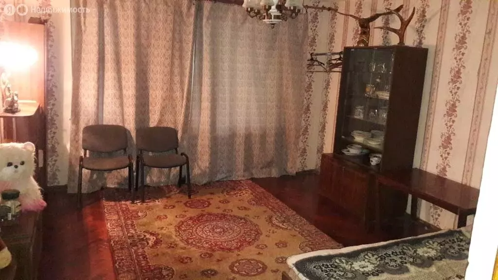 4-комнатная квартира: посёлок Шушары, Школьная улица, 28 (75 м) - Фото 1