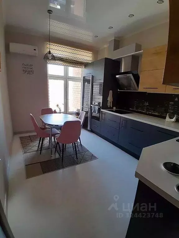 3-к кв. Тюменская область, Тюмень ул. Прокопия Артамонова, 15 (74.5 м) - Фото 1