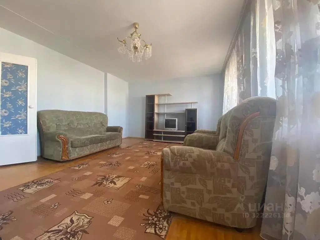 3-к кв. Свердловская область, Екатеринбург ул. Родонитовая, 22 (79.4 ... - Фото 2