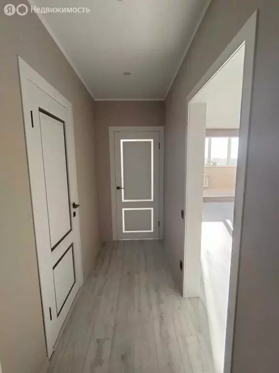 3-комнатная квартира: Чебаркуль, улица Крылова, 85 (81.6 м) - Фото 0