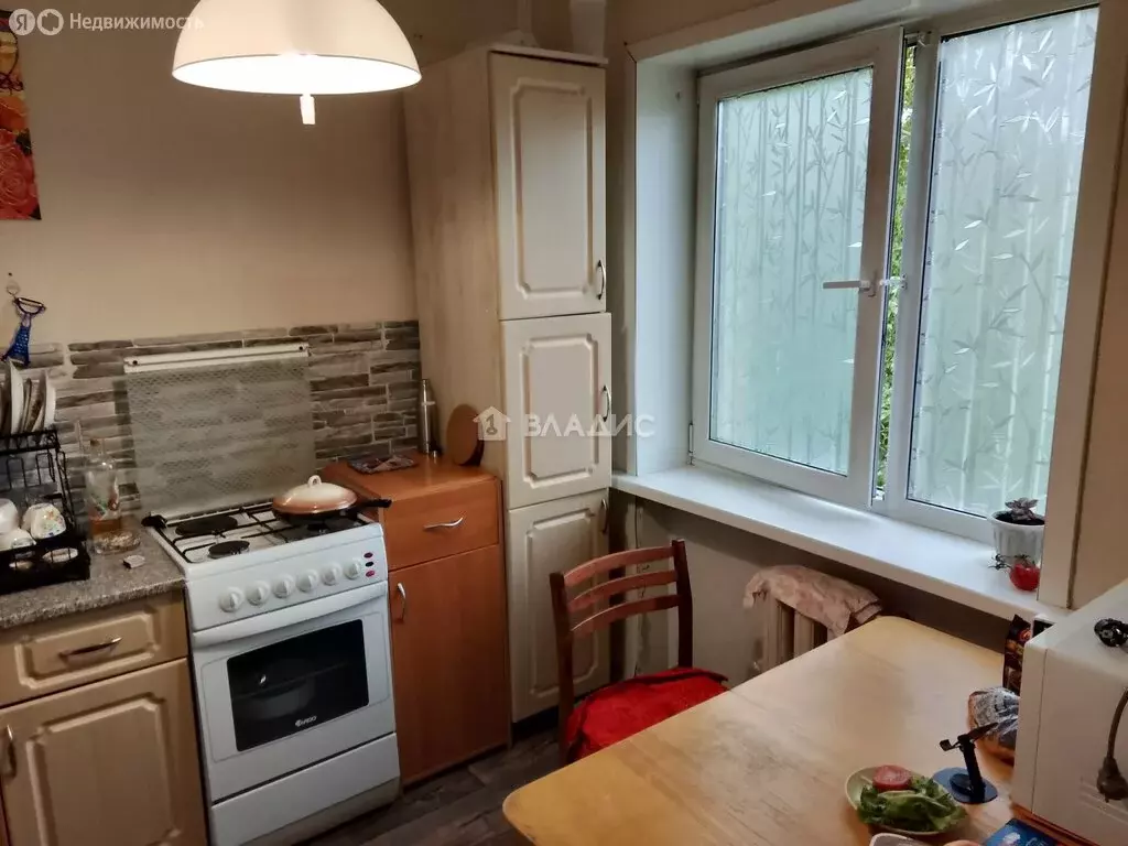 2-комнатная квартира: Ангарск, 86-й квартал, 10 (45 м) - Фото 1