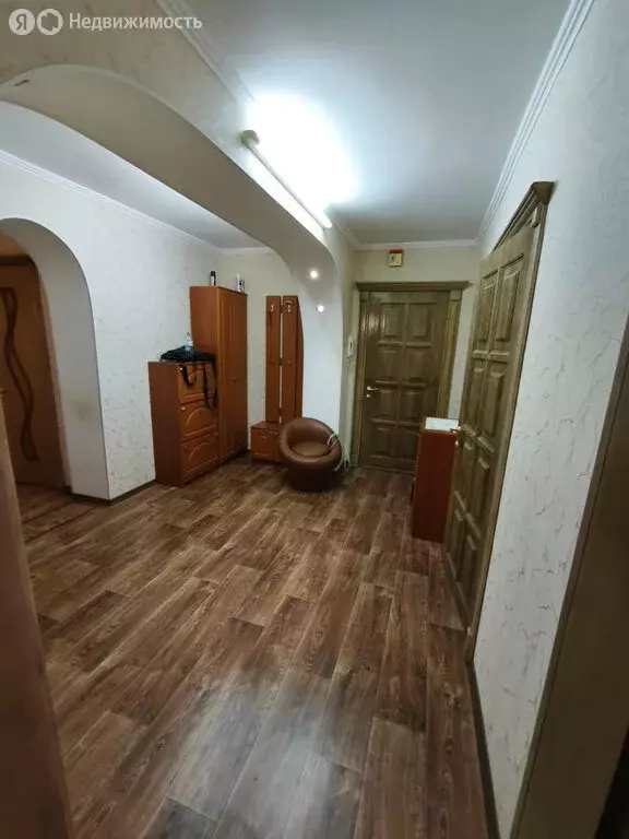 3-комнатная квартира: Ялуторовск, улица Революции, 131А (86 м) - Фото 0