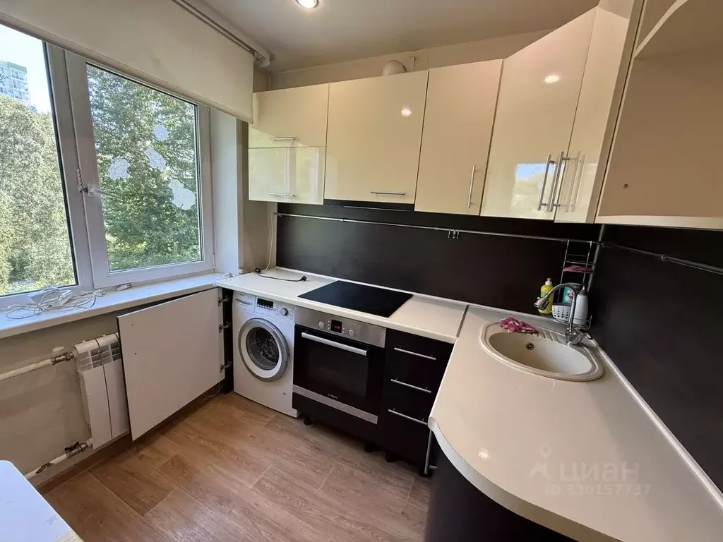 3-к кв. Иркутская область, Иркутск бул. Рябикова, 14А (60.0 м) - Фото 1