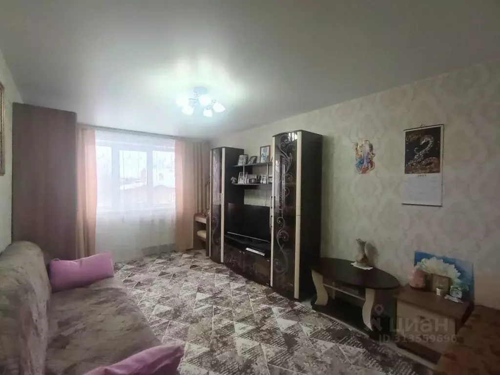 2-к кв. Кемеровская область, Мыски ул. Серафимовича, 12 (47.4 м) - Фото 0