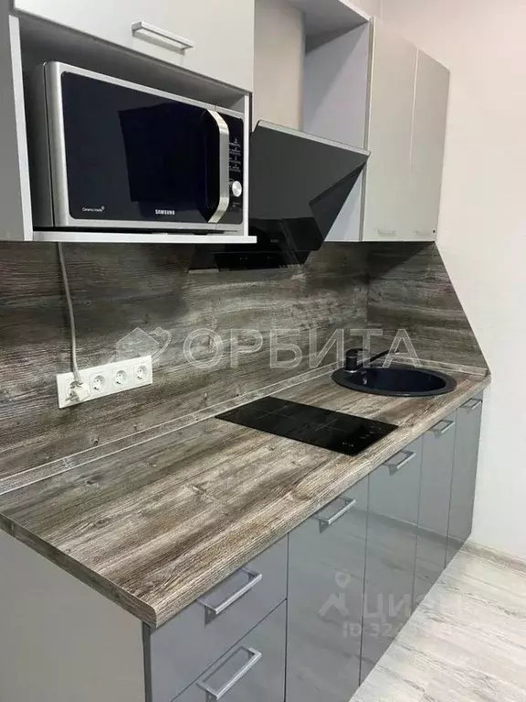 Студия Тюменская область, Тюмень ул. Тимофея Чаркова, 28 (20.7 м) - Фото 1