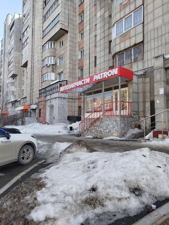 Помещение свободного назначения в Пермский край, Пермь ул. ... - Фото 1