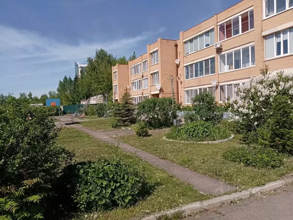 2-к кв. Иркутская область, Иркутск ул. Безбокова, 9 (54.0 м) - Фото 1