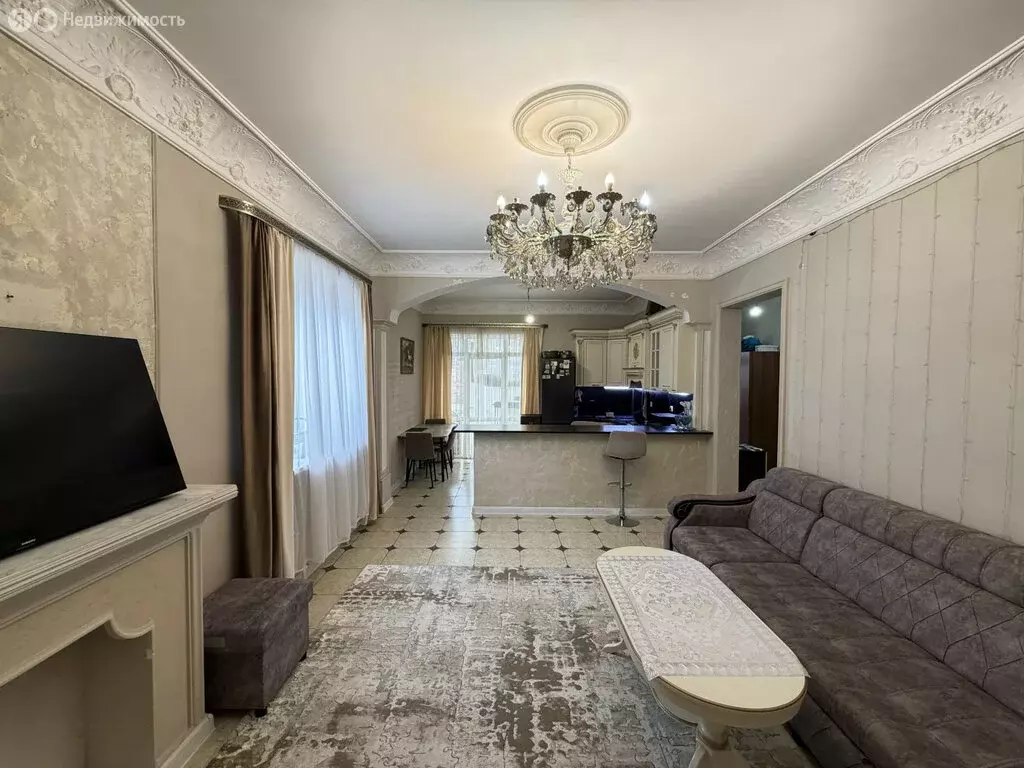 Дом в Нальчик, улица Добровольского, 36А (100 м) - Фото 1