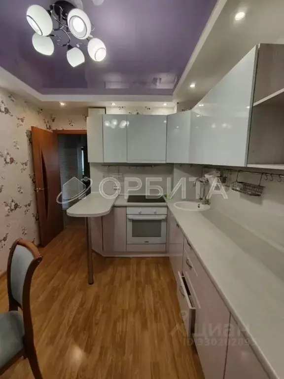 2-к кв. Тюменская область, Тюмень ул. Пермякова, 83 (52.4 м) - Фото 1