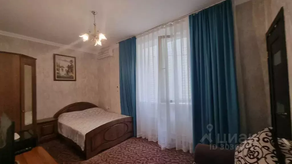 Комната Краснодарский край, Сочи Адлер жилрайон, ул. Чкалова, 15А - Фото 1