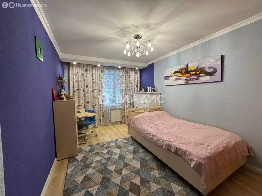 3-комнатная квартира: Улан-Удэ, улица Калашникова, 16 (68.9 м) - Фото 1