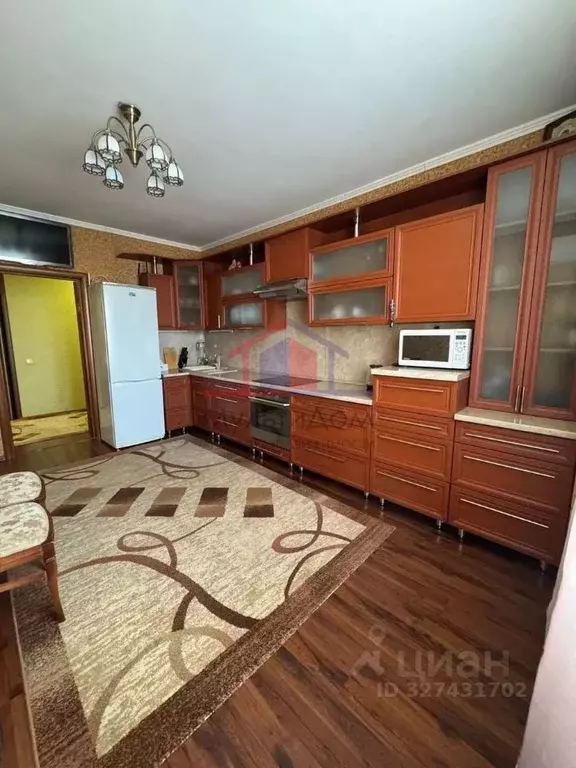 2-к кв. Белгородская область, Старый Оскол Буденного мкр, 16 (72.0 м) - Фото 1