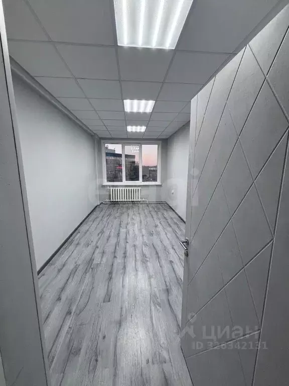 Офис в Курганская область, Курган ул. Карла Маркса, 106 (17 м) - Фото 1