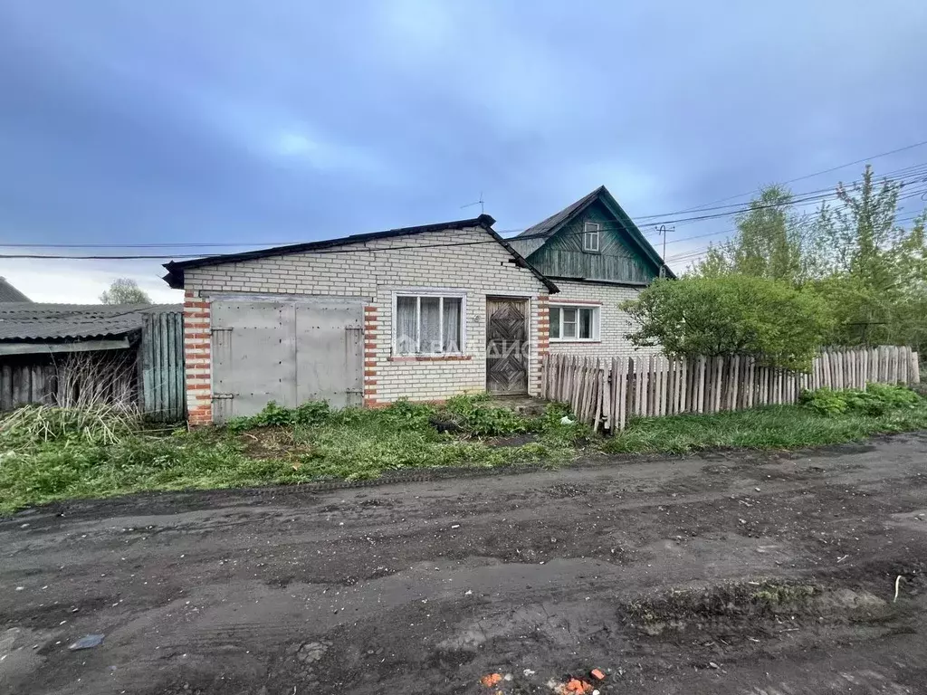 Дом в Пензенская область, Каменка Железнодорожная ул., 82 (72 м) - Фото 0