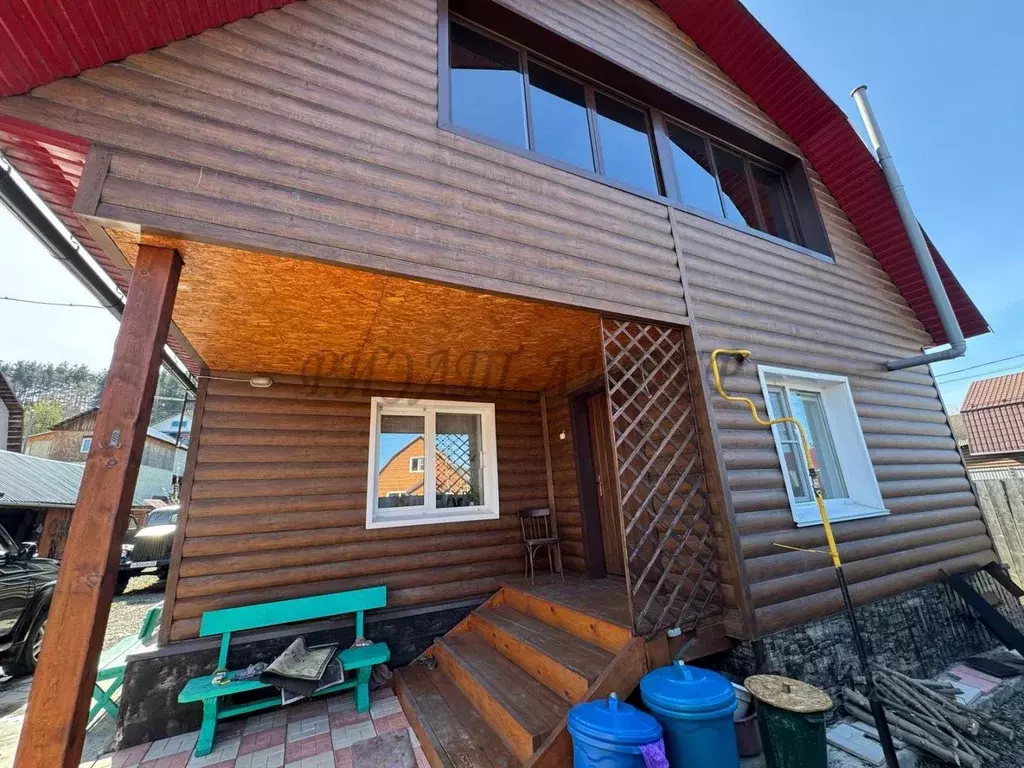Дом в Алтай, Горно-Алтайск ул. Чапаева (150 м) - Фото 0