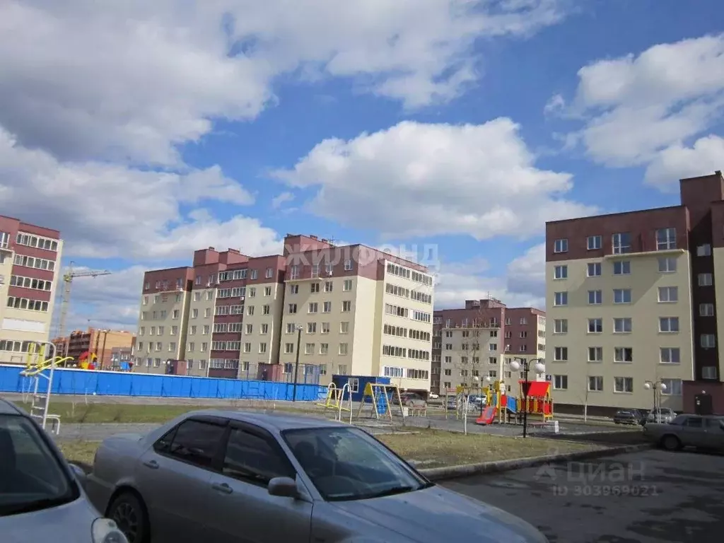 3-к кв. Новосибирская область, Новосибирск ул. Надежды, 6 (72.0 м) - Фото 1