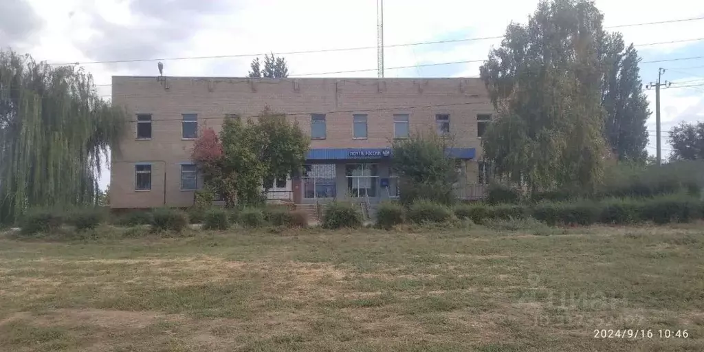 Помещение свободного назначения в Саратовская область, Ровное рп ул. ... - Фото 1