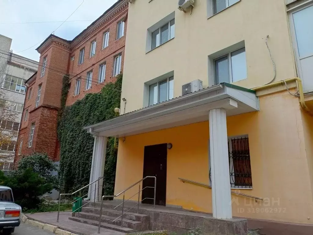 Склад в Саратовская область, Саратов Театральная пл., 1/37 (305 м) - Фото 1