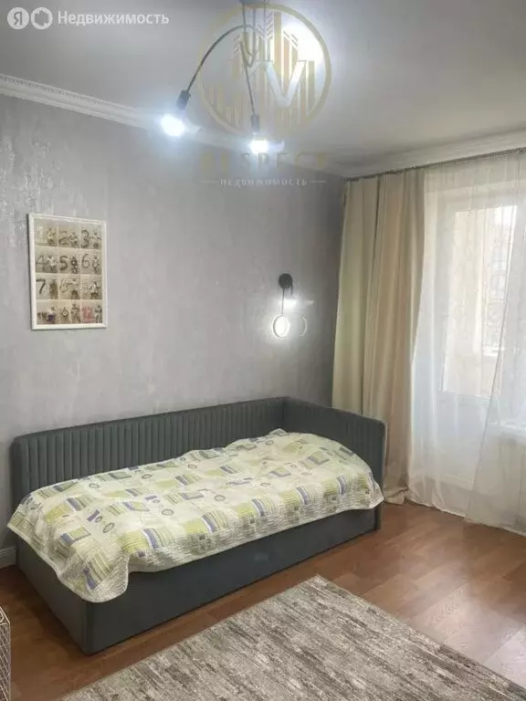 3-комнатная квартира: Пятигорск, улица Бунимовича, 19 (90 м) - Фото 1