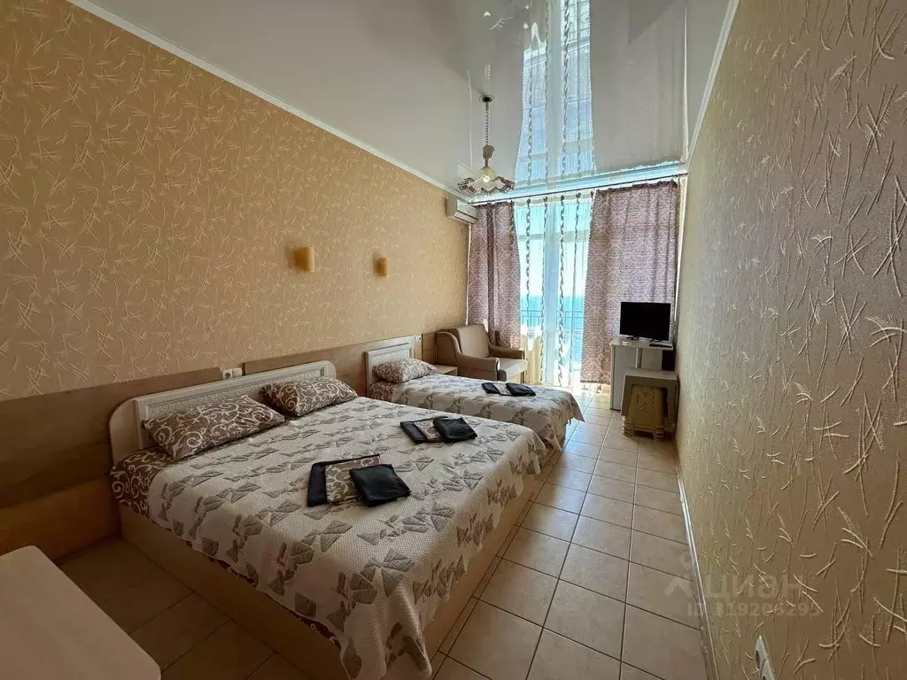 Комната Крым, Феодосия ш. Керченское, 76А (15.0 м) - Фото 1