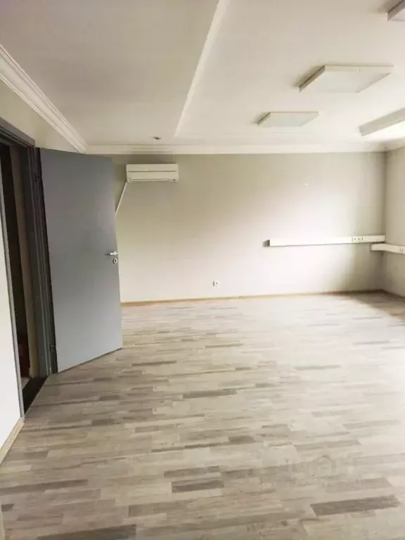 Помещение свободного назначения в Москва Котляковская ул., 5 (500 м) - Фото 1
