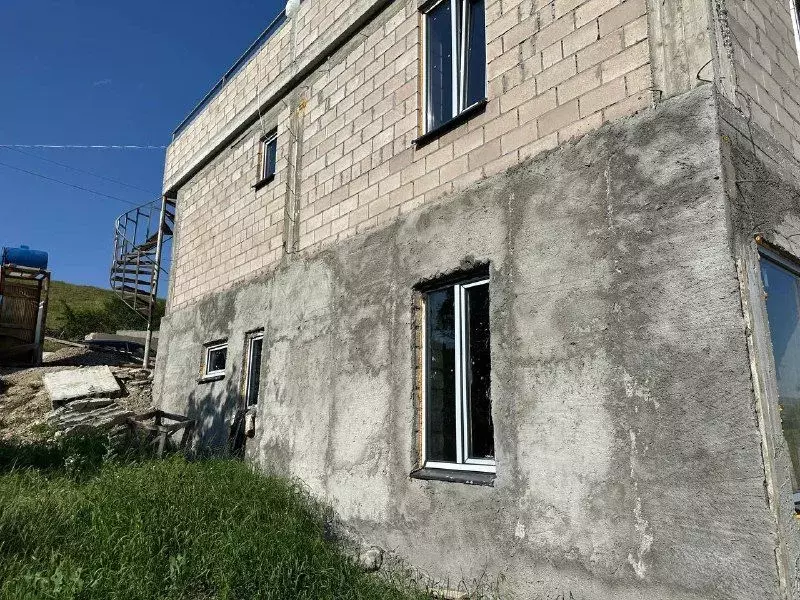 Дом в Ставропольский край, Предгорный муниципальный округ, пос. ... - Фото 1