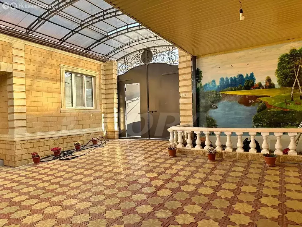 Дом в посёлок городского типа Ленинкент, 3-й микрорайон (200 м) - Фото 0
