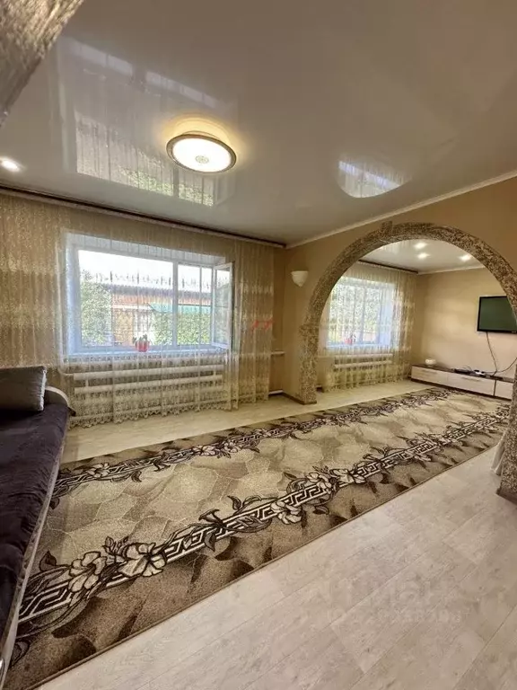 Дом в Красноярский край, Минусинский район, Городокский сельсовет, с. ... - Фото 2