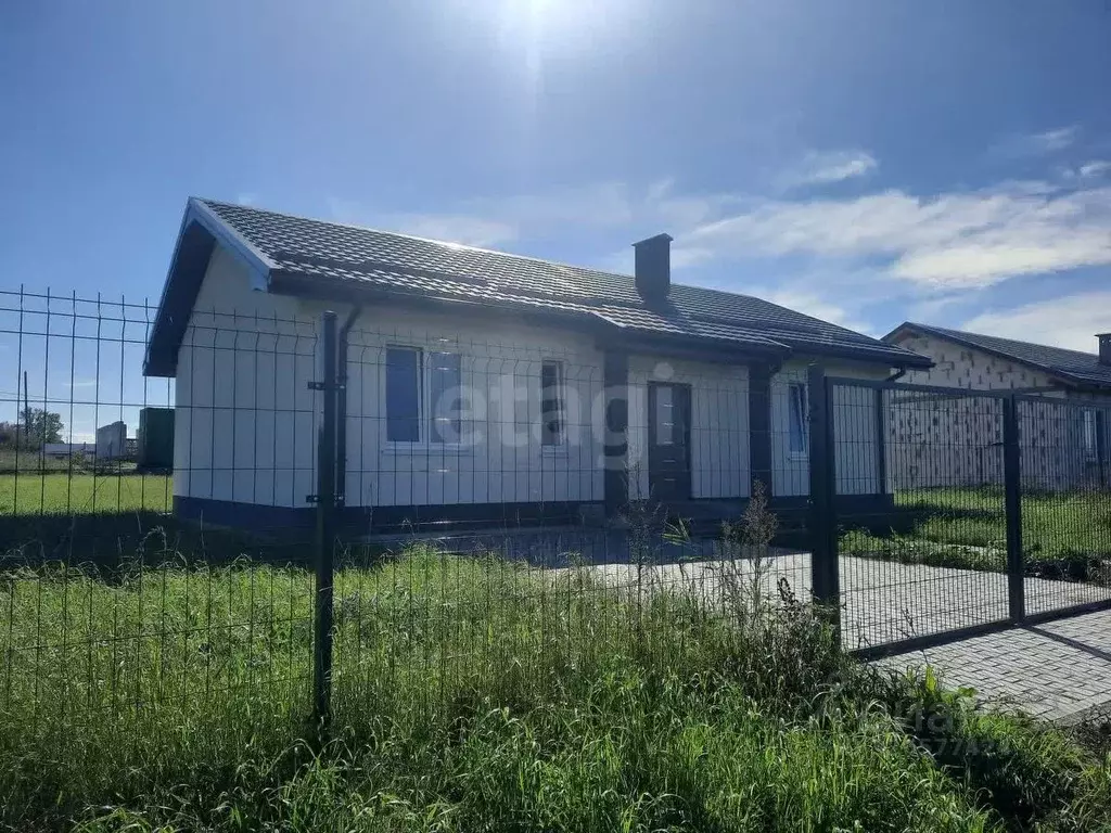 Дом в Калининградская область, Гурьевский муниципальный округ, пос. ... - Фото 1