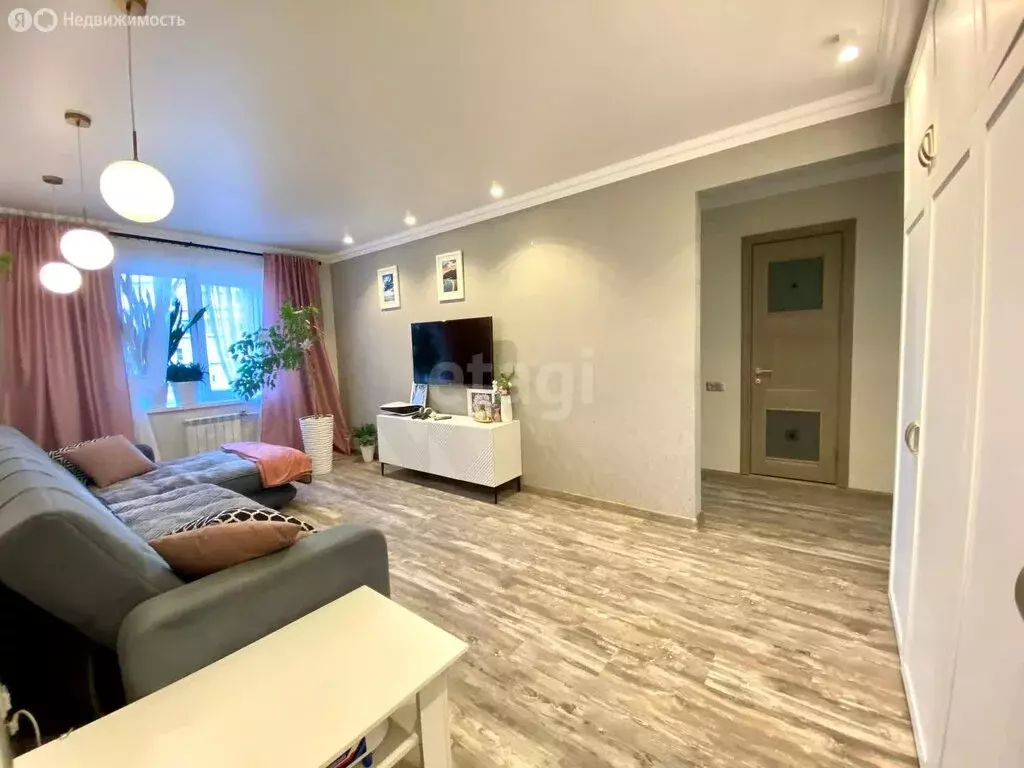 3-комнатная квартира: Тольятти, 20-й квартал, Рябиновый бульвар, 15 ... - Фото 2