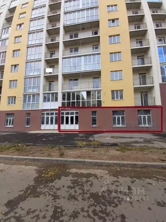 Торговая площадь в Саратовская область, Энгельс просп. Фридриха ... - Фото 1