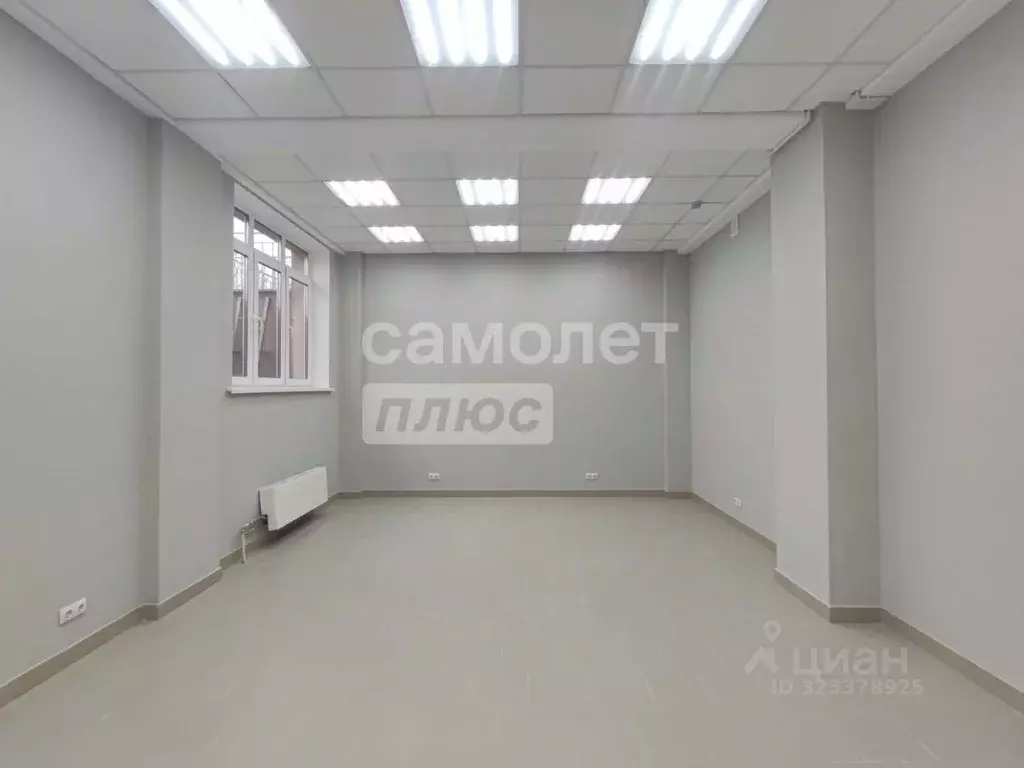 Помещение свободного назначения в Свердловская область, Екатеринбург ... - Фото 1