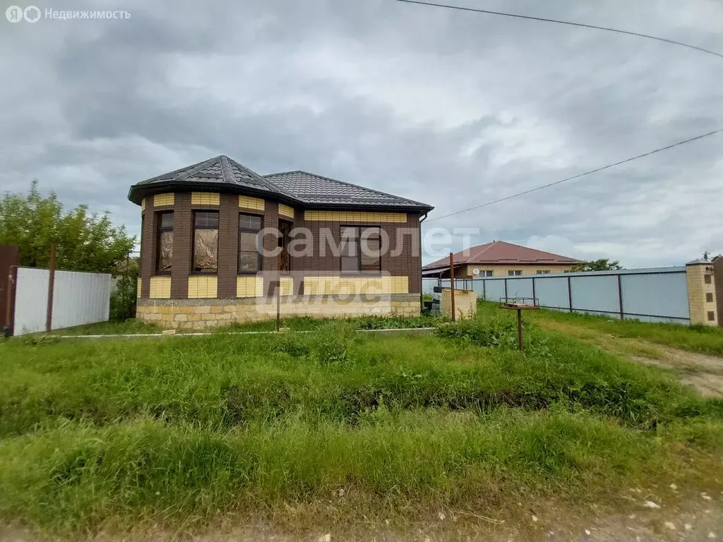Дом в Михайловск, Обильная улица (113 м) - Фото 0